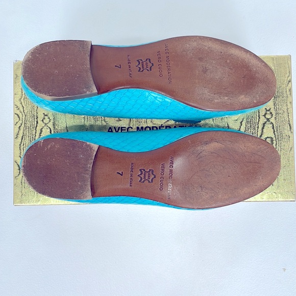 Avec Modération Mazzarina Turquoise Leather Slip on Loafers. - Picture 7 of 9